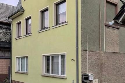 Haus Greiz - 9 Zimmer, 200 m&sup2;, 175.000&euro; | Angebot:26737095
