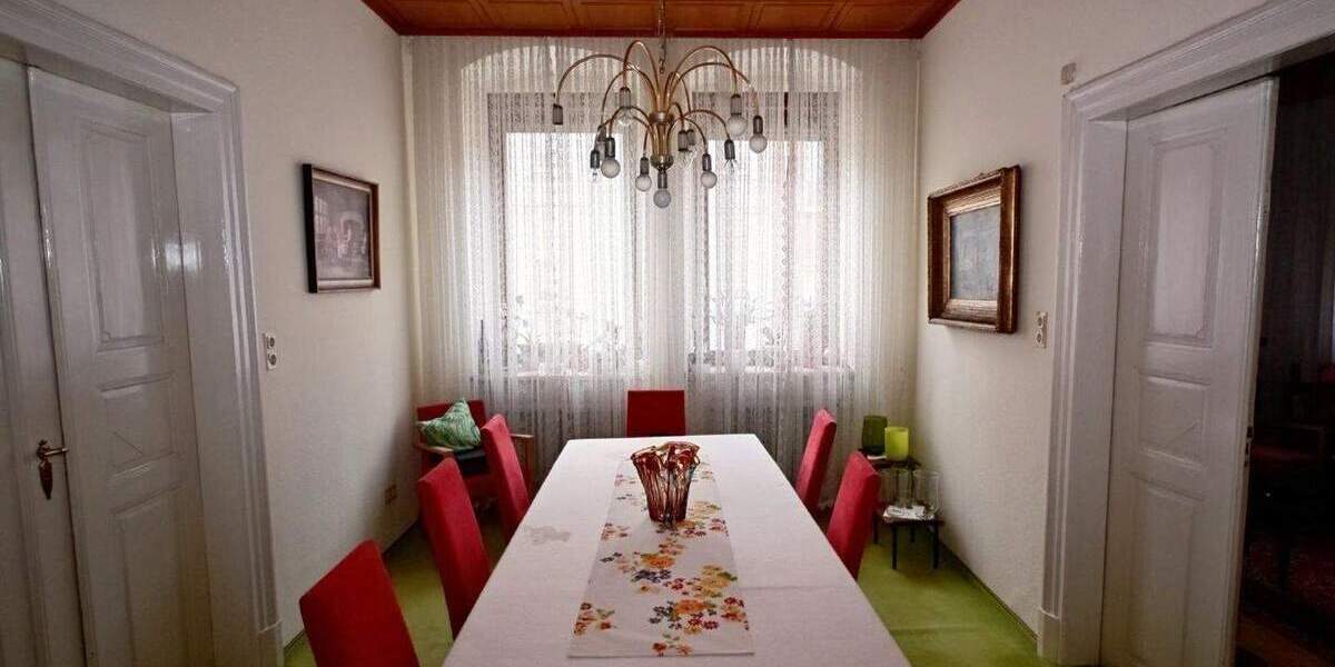 Mehrfamilienhaus, Wohnhaus Hof Innenstadt - 1 Zimmer, 298 m&sup2;, 450.000&euro; | Angebot:25775911