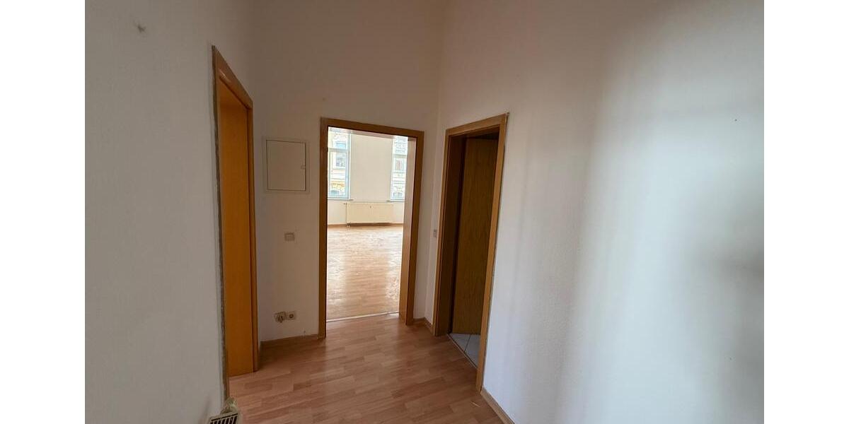 Etagenwohnung Plauen - 3 Zimmer, 96 m&sup2;, 480&euro; | Angebot:25887081