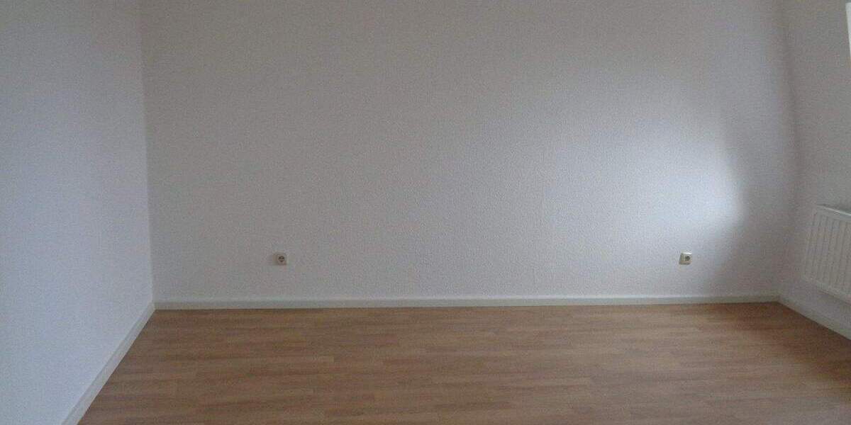 Etagenwohnung Plauen Preißelpöhl - 2 Zimmer, 52 m&sup2;, 215&euro; | Angebot:25879121