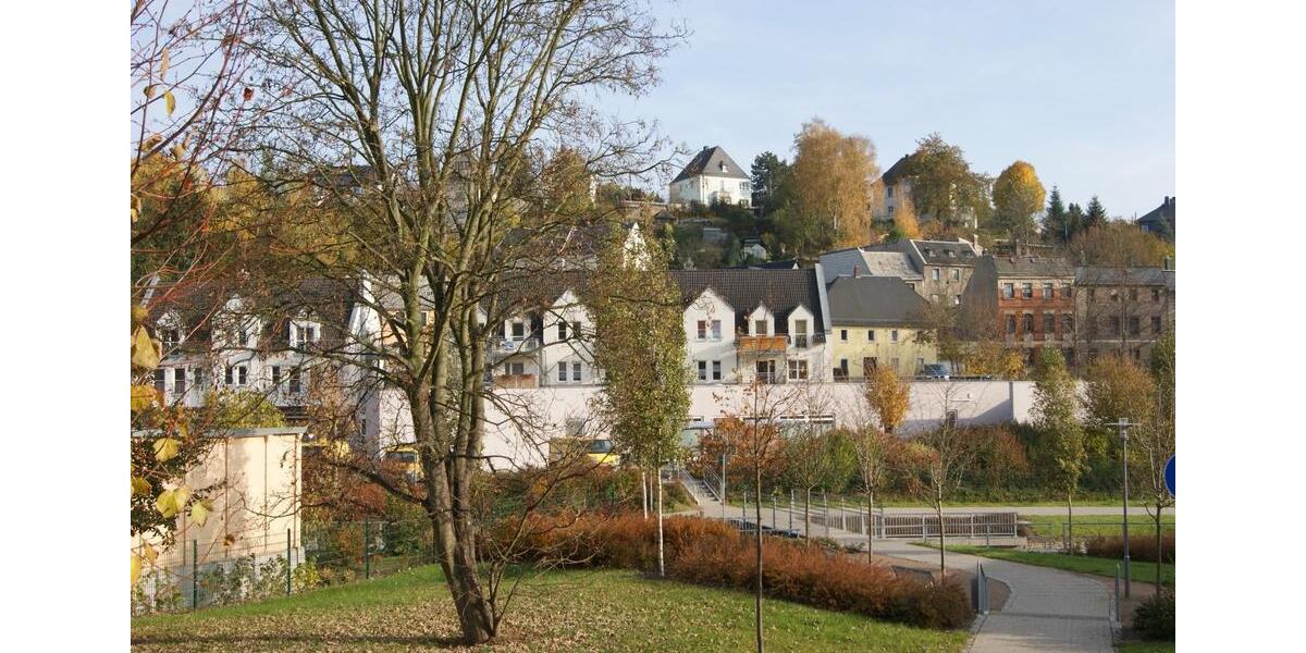 Etagenwohnung Reichenbach im Vogtland - 2.5 Zimmer, 69 m&sup2;, 380&euro; | Angebot:24610460