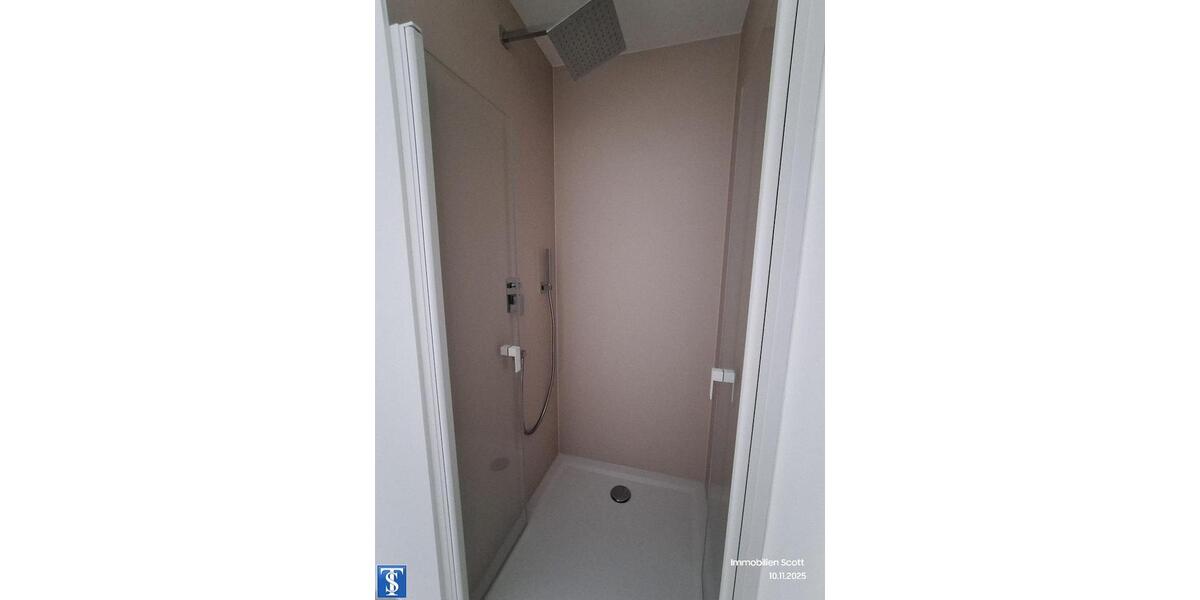 Etagenwohnung Plauen Bahnhofsvorstadt - 3 Zimmer, 84 m&sup2;, 715&euro; | Angebot:22653716