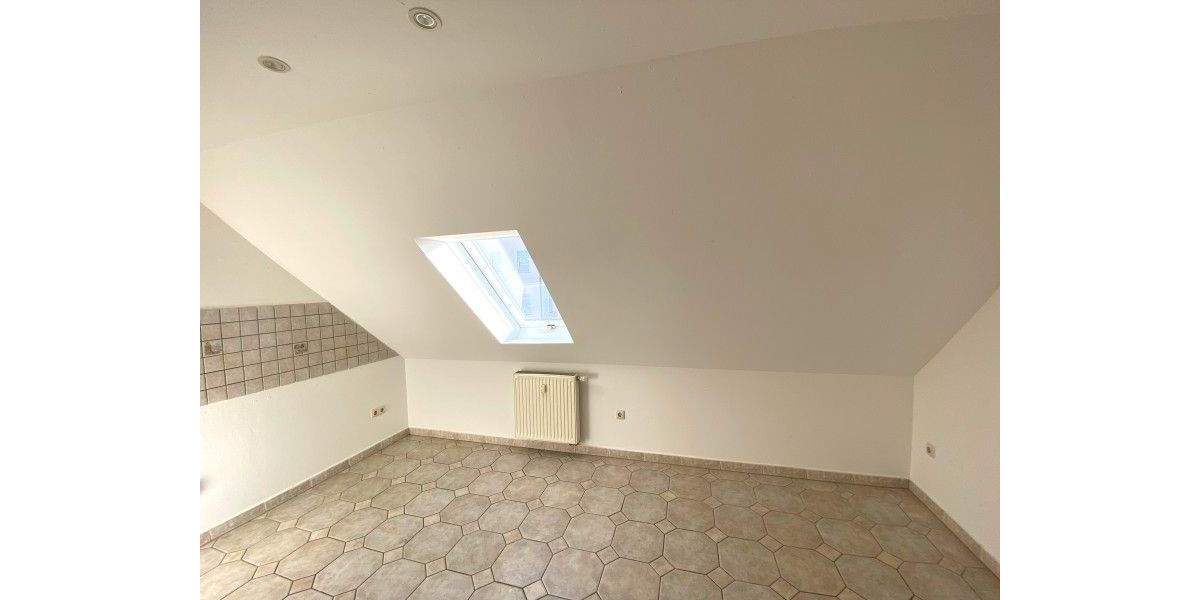 Etagenwohnung Greiz Irchwitz - 4 Zimmer, 116 m&sup2;, 500&euro; | Angebot:25691966
