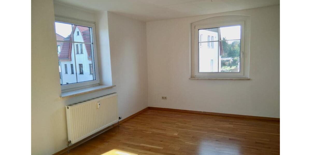 Etagenwohnung Fraureuth - 2 Zimmer, 55 m&sup2;, 320&euro; | Angebot:25305402