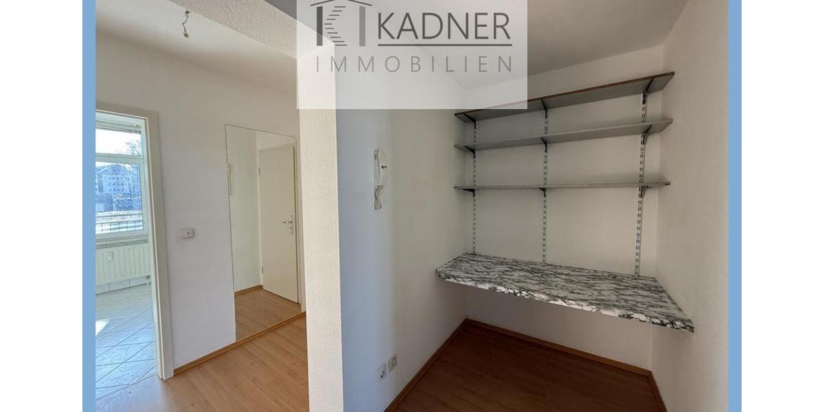 Etagenwohnung Plauen - 2 Zimmer, 57 m&sup2;, 260&euro; | Angebot:25054402