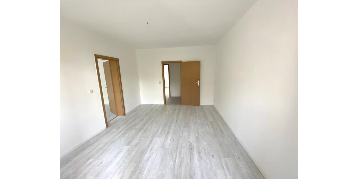 Etagenwohnung Plauen - 2 Zimmer, 48 m&sup2;, 280&euro; | Angebot:25080856