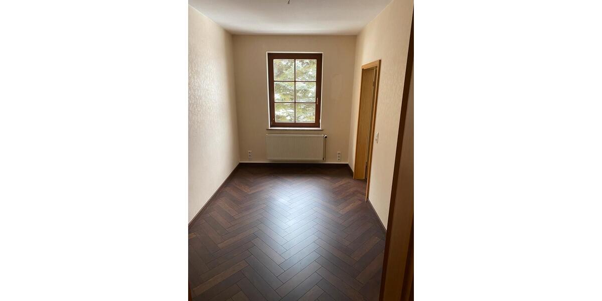 Mehrfamilienhaus, Wohnhaus Crinitzberg - 10 Zimmer, 182 m&sup2;, 375.000&euro; | Angebot:25721283