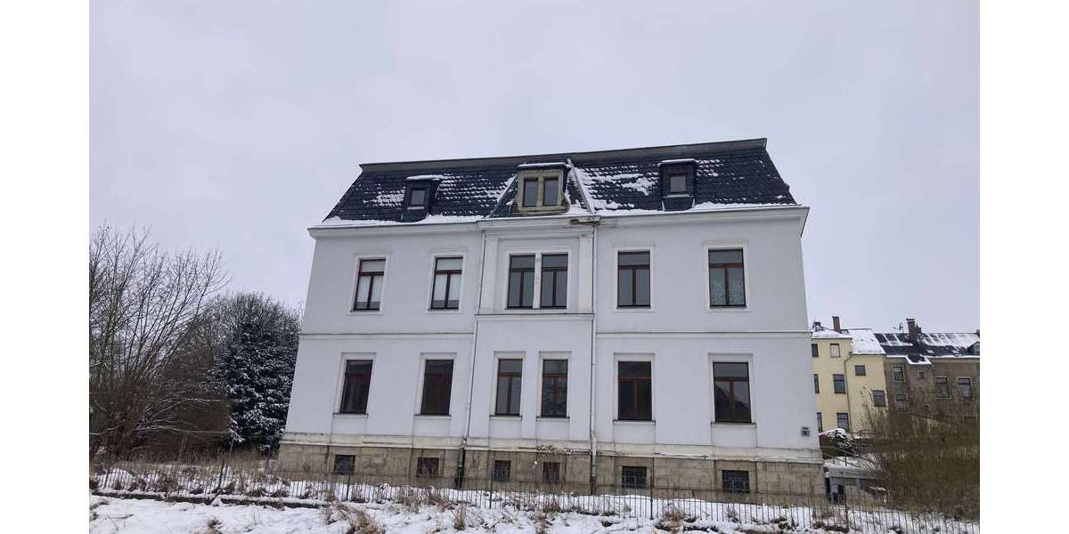 Einfamilienhaus Netzschkau - 10 Zimmer, 300 m&sup2;, 165.000&euro; | Angebot:26139872