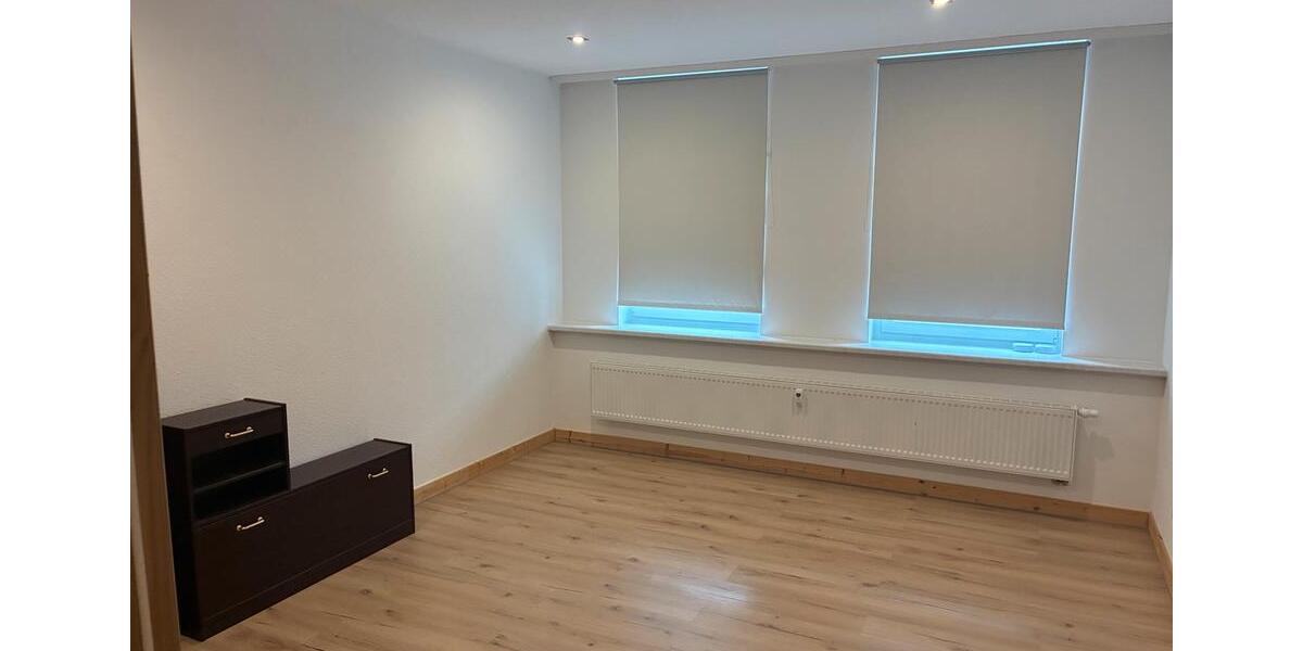 Erdgeschoßwohnung Zeulenroda-Triebes Triebes - 2 Zimmer, 56 m&sup2;, 500&euro; | Angebot:25637375