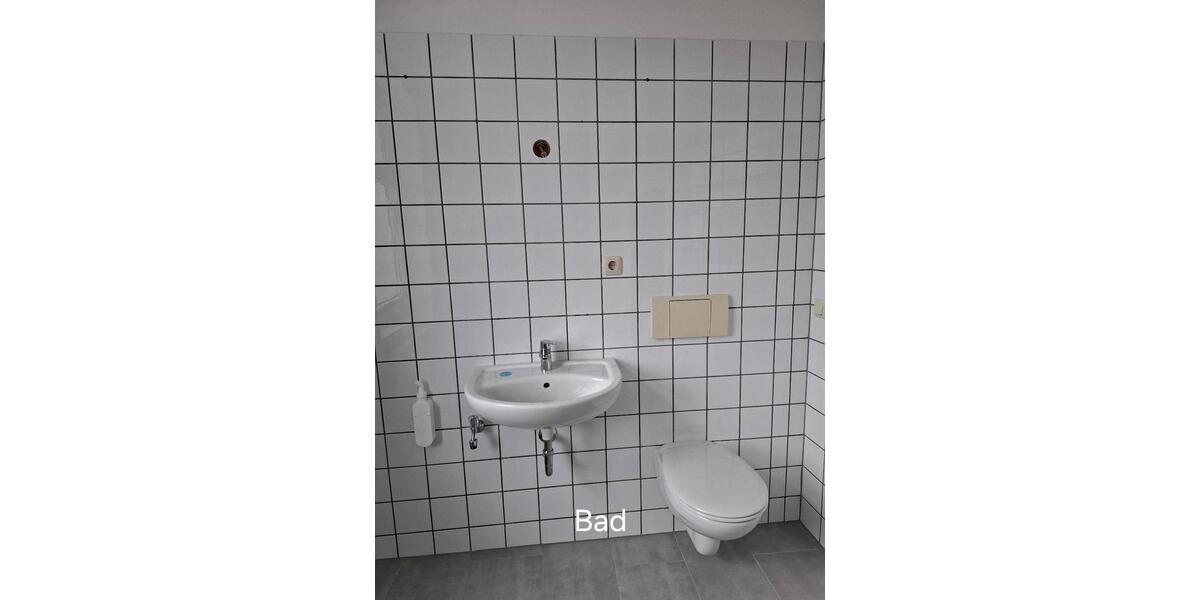 Etagenwohnung Markneukirchen - 4 Zimmer, 80 m&sup2;, 400&euro; | Angebot:25125733