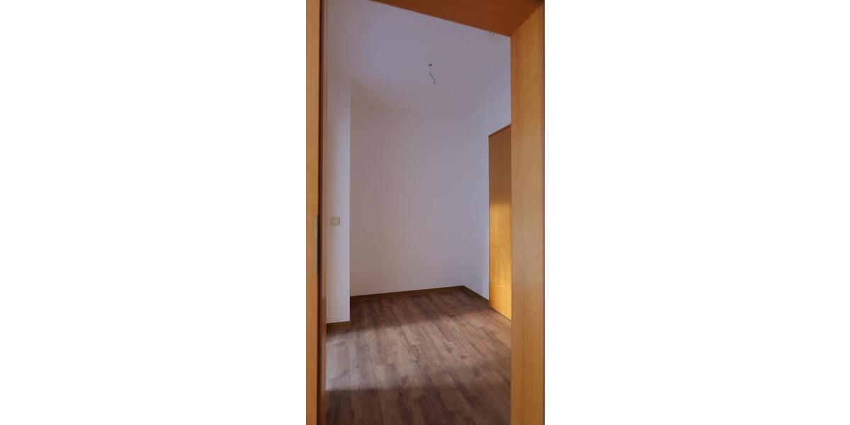 Etagenwohnung Auerbach/Vogtland Vogtland - 2 Zimmer, 59 m&sup2;, 350&euro; | Angebot:23448941