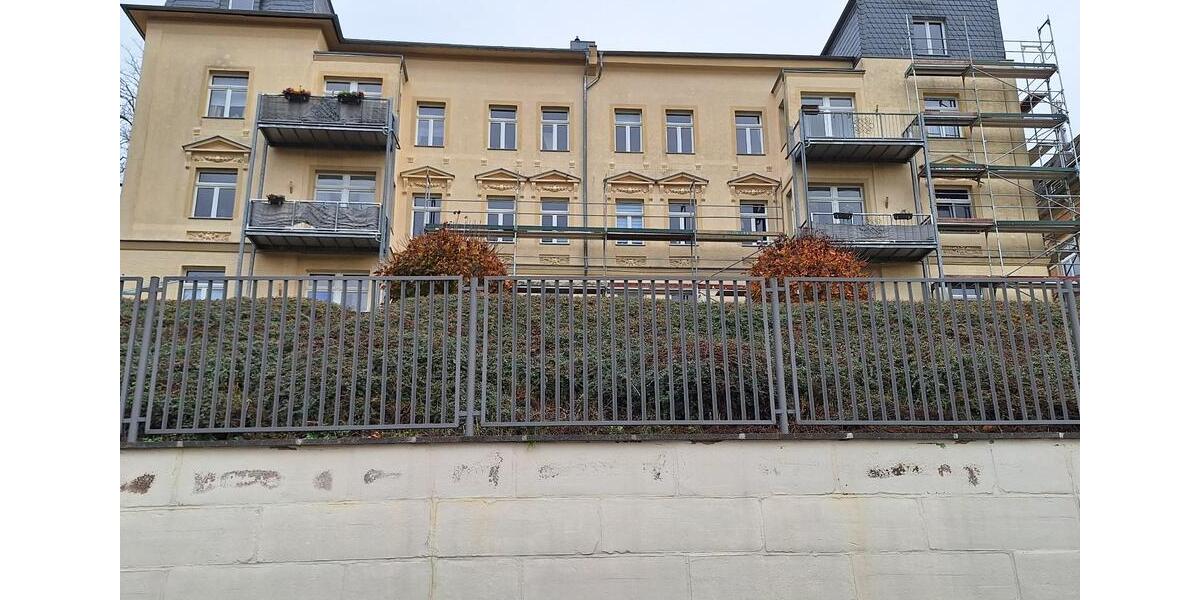 Dachgeschoßwohnung Greiz - 2 Zimmer, 43 m&sup2;, 243&euro; | Angebot:25883785