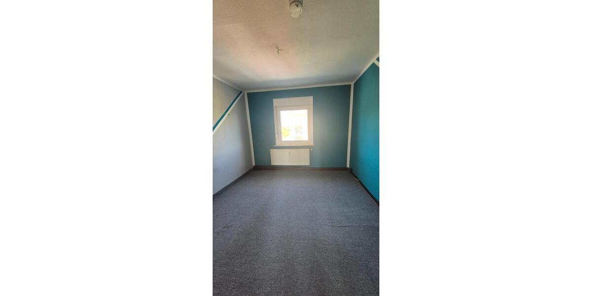 Etagenwohnung Elsterberg - 5 Zimmer, 63 m&sup2;, 300&euro; | Angebot:22688761