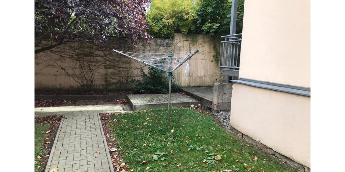 Hochparterre Reichenbach im Vogtland - 2 Zimmer, 55 m&sup2;, 300&euro; | Angebot:19406954