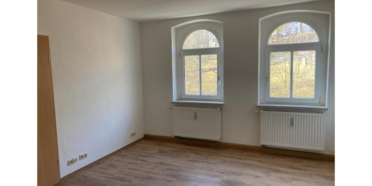 Dachgeschoßwohnung Adorf/Vogtland Vogtland - 2.5 Zimmer, 63 m&sup2;, 284&euro; | Angebot:25487034