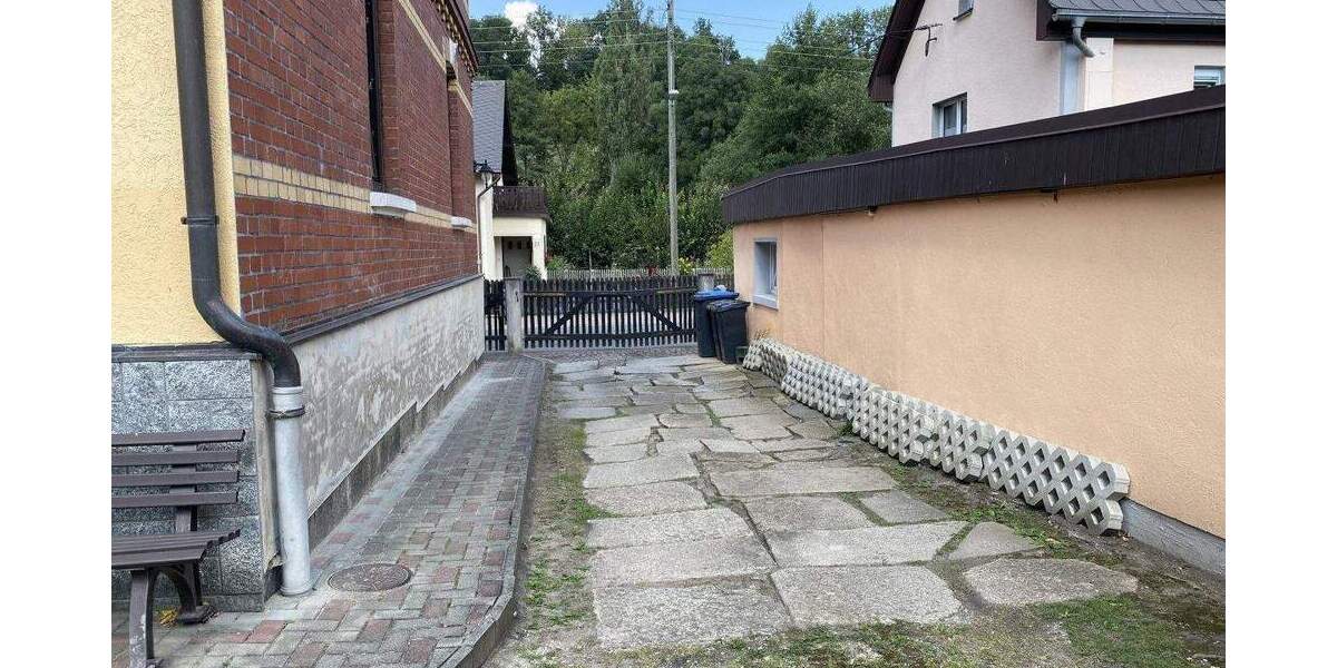 Mehrfamilienhaus, Wohnhaus Heinsdorfergrund Unterheinsdorf - 9 Zimmer, 180 m&sup2;, 50.000&euro; | Angebot:25707394