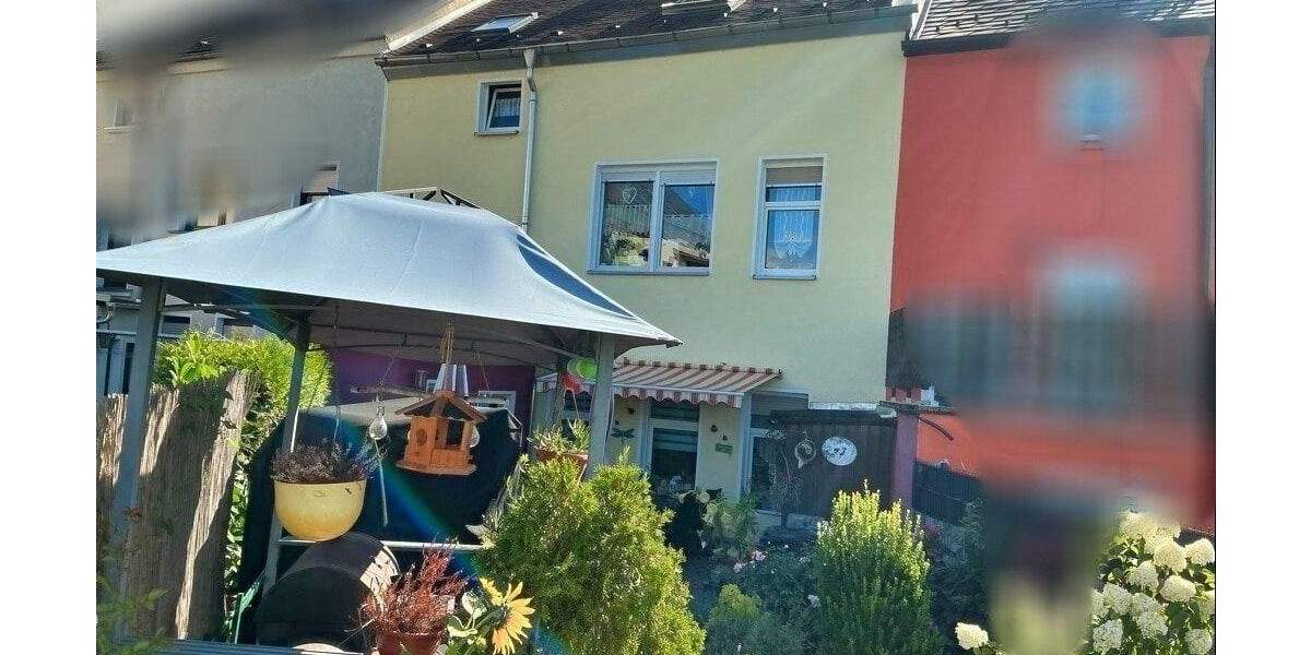 Reihenmittelhaus Oelsnitz - 5 Zimmer, 146 m&sup2;, 195.000&euro; | Angebot:25686107