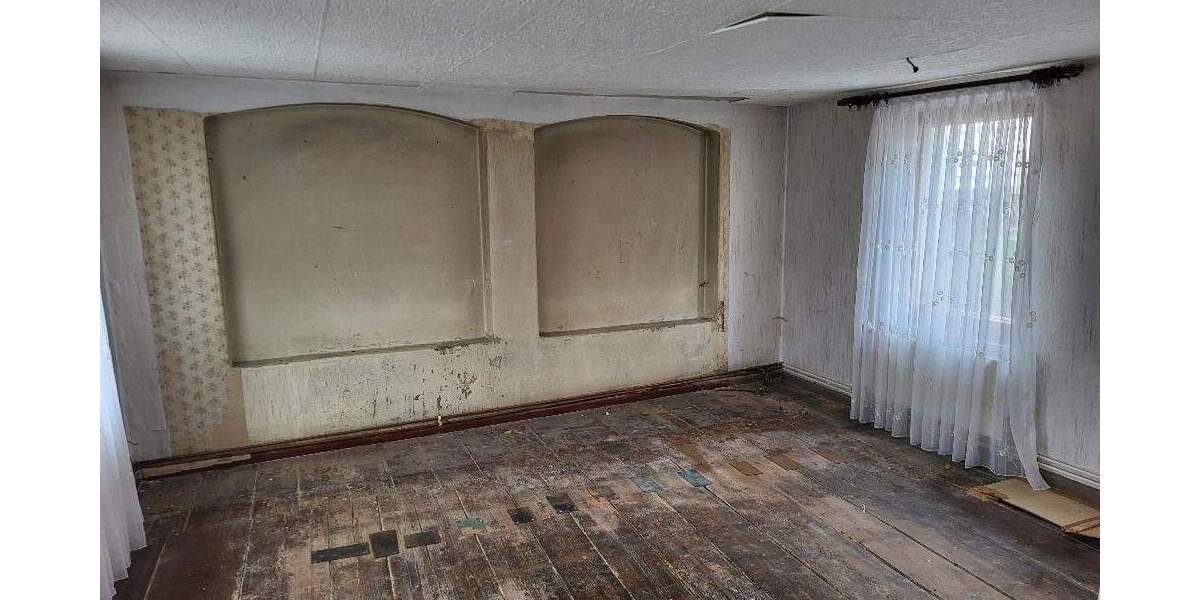 Einfamilienhaus Lengenfeld - 3 Zimmer, 90 m&sup2;, 39.000&euro; | Angebot:25670679