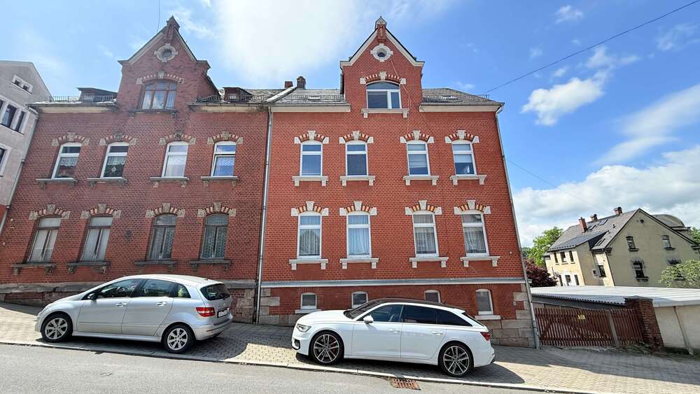 Einfamilienhaus Lengenfeld - 9 Zimmer, 215 m&sup2;, 74.000&euro; | Angebot:26857899