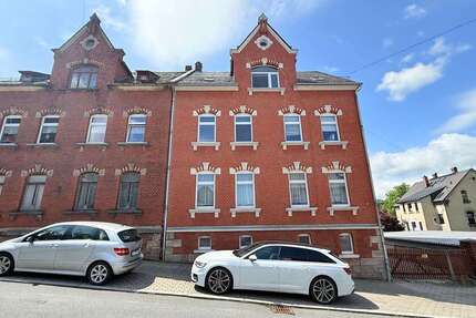 Haus Lengenfeld - 9 Zimmer, 215 m&sup2;, 74.000&euro; | Angebot:26857899