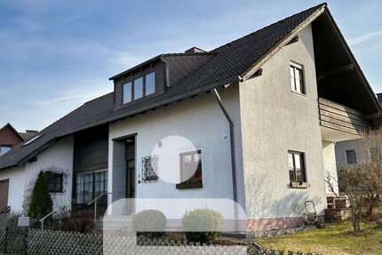 Haus Döhlau - 8 Zimmer, 211 m&sup2;, 350.000&euro; | Angebot:26073990