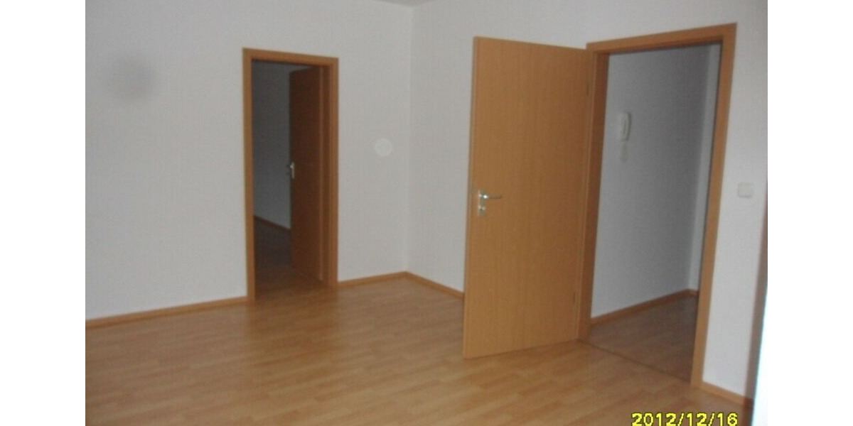 Dachgeschoßwohnung Plauen - 3 Zimmer, 72 m&sup2;, 290&euro; | Angebot:25871919