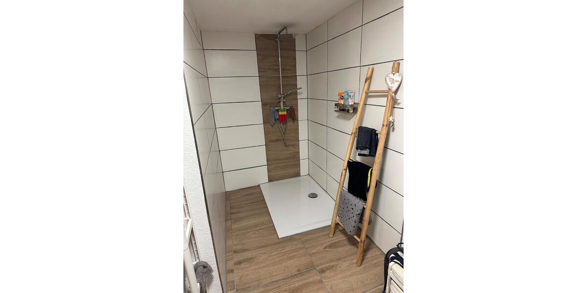 Doppelhaushälfte Hof Neuhof - 8 Zimmer, 160 m&sup2;, 110.000&euro; | Angebot:26649627