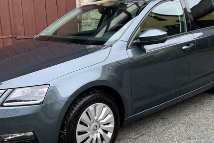 Skoda Octavia 98.300 km 14.890 &euro; Zeulenroda-Triebes 07937