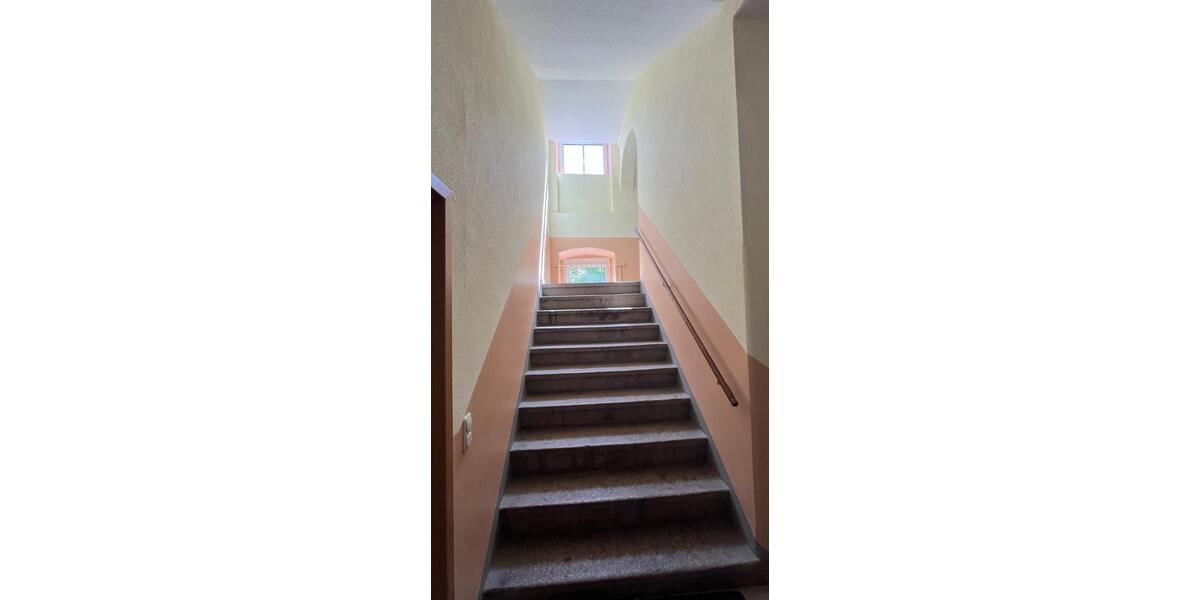 Etagenwohnung Lengenfeld - 2 Zimmer, 62 m&sup2;, 345&euro; | Angebot:17043485