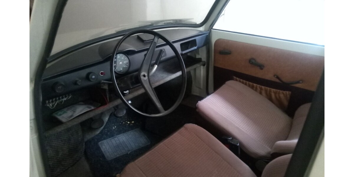 Trabant P 601 42.500 km 8.950 &euro; Lengenfeld 08485