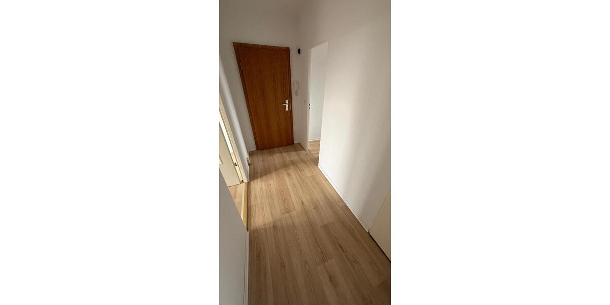 Etagenwohnung Netzschkau - 2 Zimmer, 46 m&sup2;, 300&euro; | Angebot:26040349