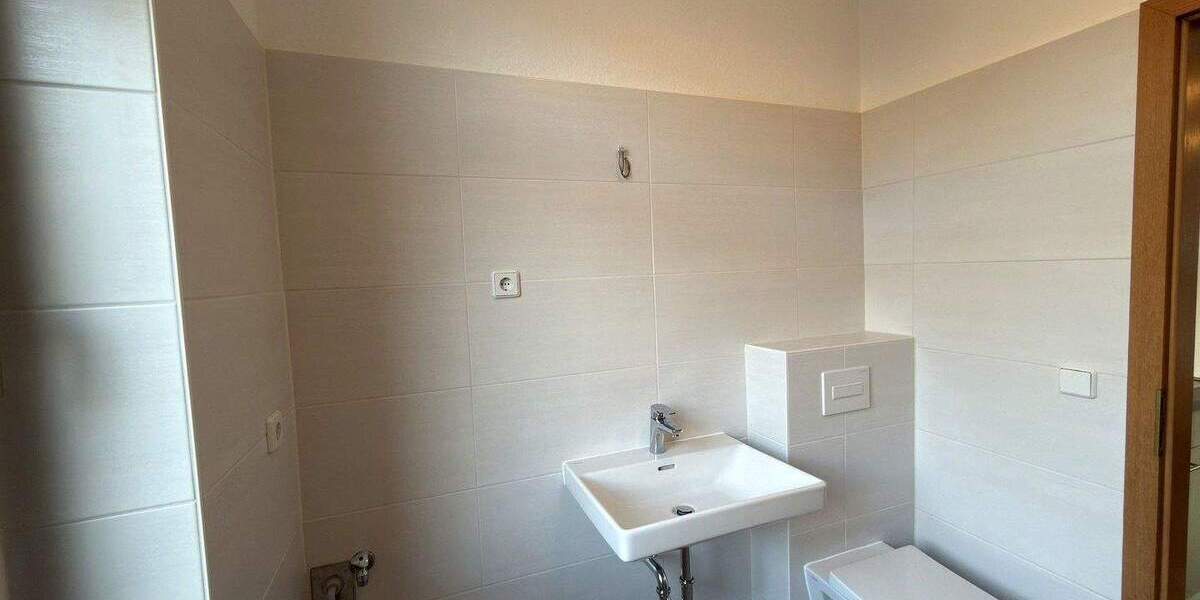 Etagenwohnung Plauen Haselbrunn - 2 Zimmer, 50 m&sup2;, 280&euro; | Angebot:25776616