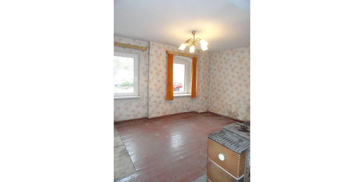 Einfamilienhaus Reichenbach - 5 Zimmer, 95 m&sup2;, 35.000&euro; | Angebot:25662060