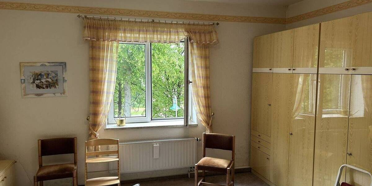 Etagenwohnung Rodewisch - 4 Zimmer, 92 m&sup2;, 89.000&euro; | Angebot:25686156