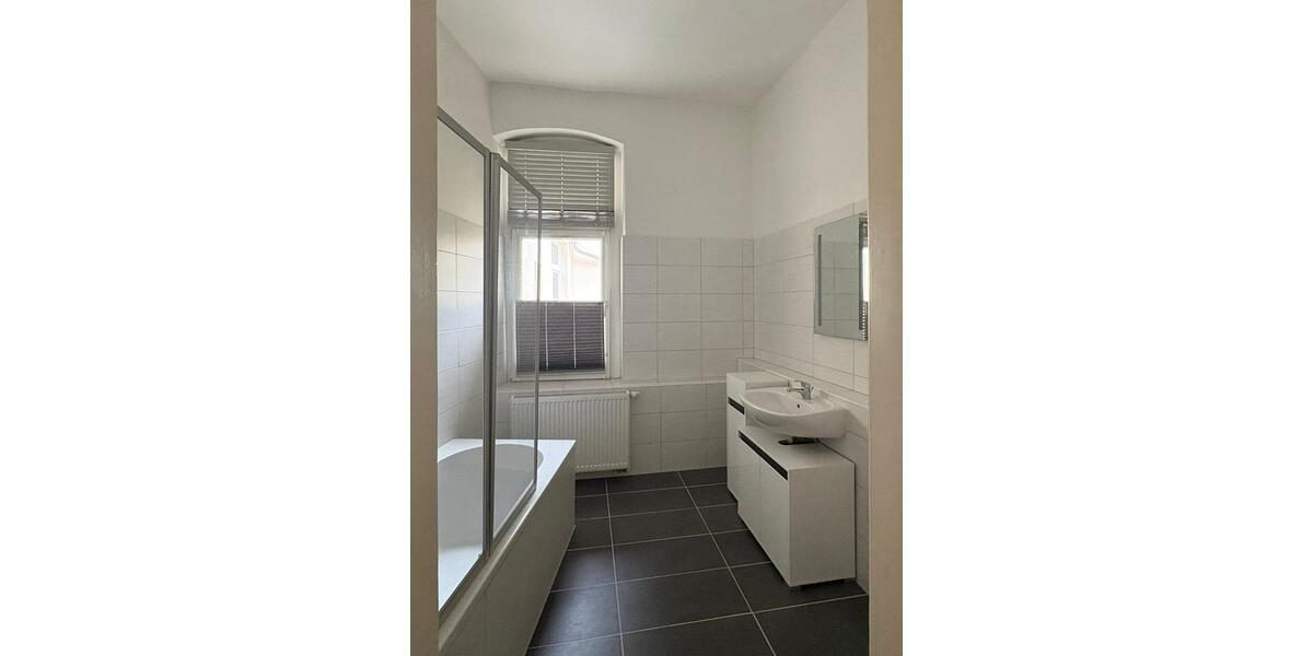 Etagenwohnung Auerbach/Vogtland Vogtland - 2 Zimmer, 65 m&sup2;, 385&euro; | Angebot:26453300