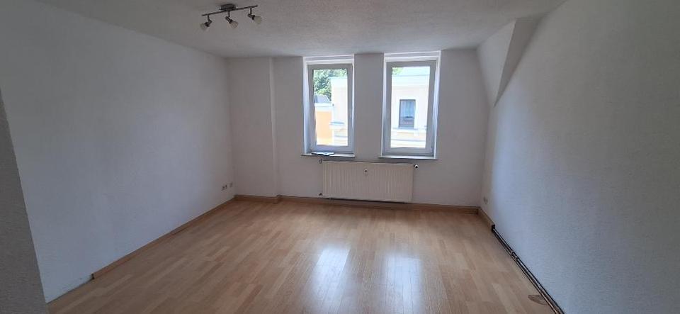 Etagenwohnung Elsterberg - 3 Zimmer, 57 m&sup2;, 320&euro; | Angebot:22041074