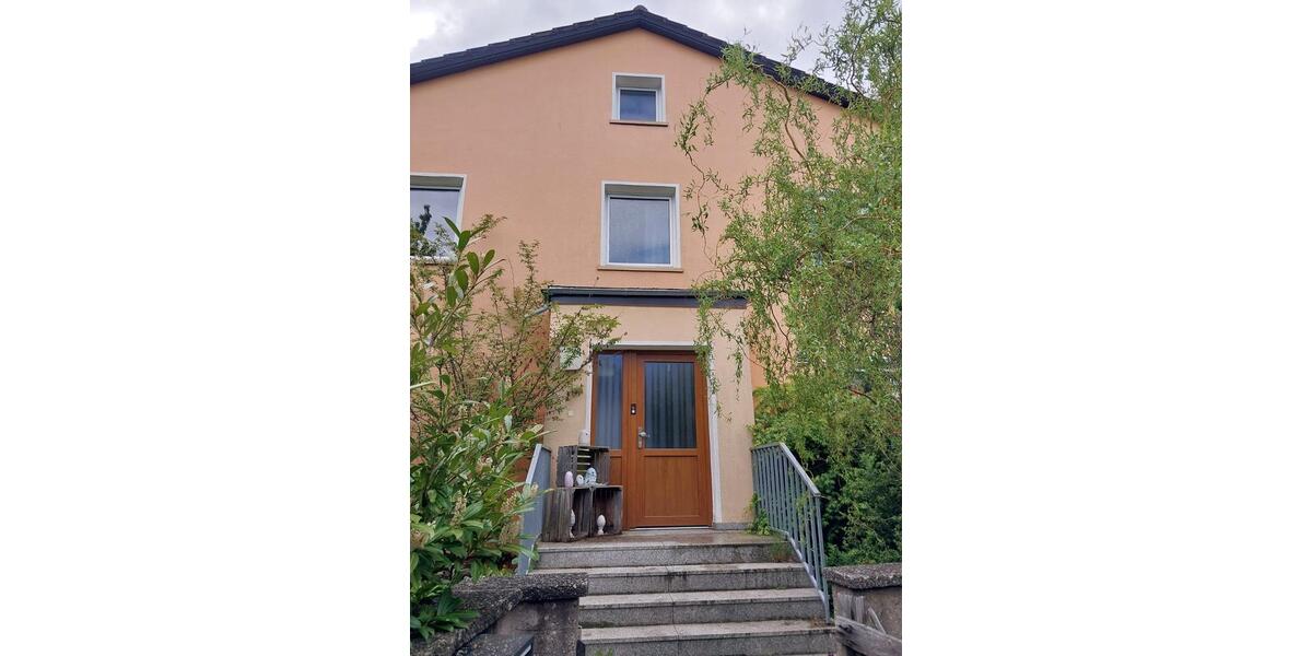 Mehrfamilienhaus, Wohnhaus Hof Christiansreuth - 7 Zimmer, 200 m&sup2;, 500.000&euro; | Angebot:26612364