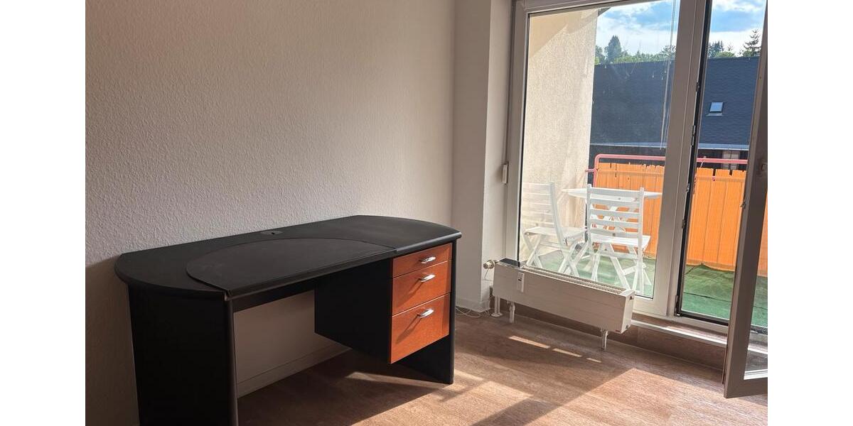 Etagenwohnung Schönheide - 1 Zimmer, 37 m&sup2;, 240&euro; | Angebot:25105398