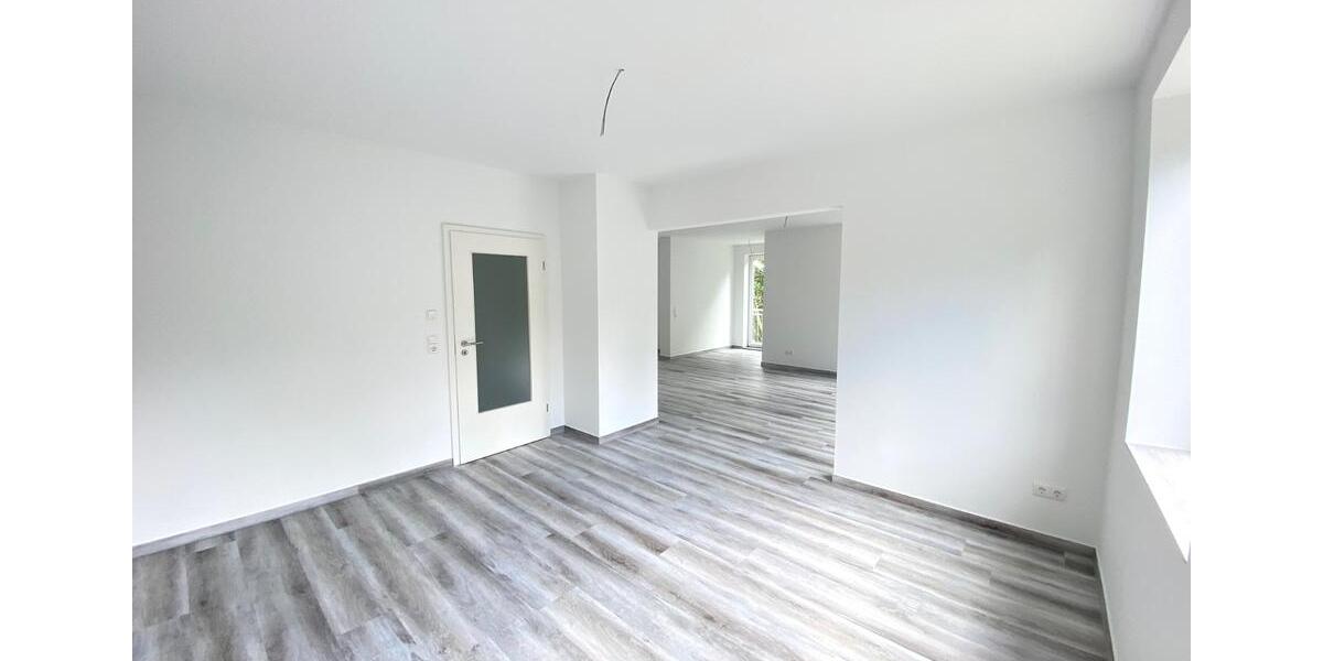 Etagenwohnung Plauen Bahnhofsvorstadt - 7 Zimmer, 175 m&sup2;, 1.499&euro; | Angebot:20832866