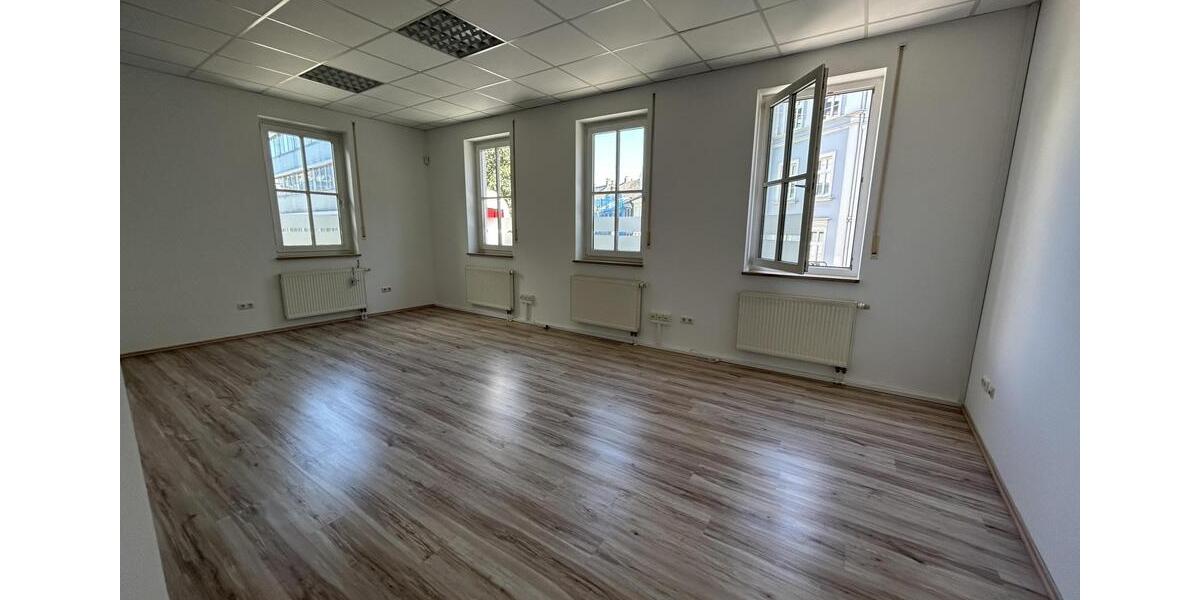 Gewerbeobjekt Hof Altstadt - 1.190&euro; | Angebot:26494885
