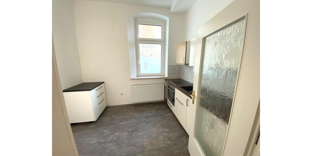 Etagenwohnung Plauen - 2 Zimmer, 63 m&sup2;, 375&euro; | Angebot:25055996