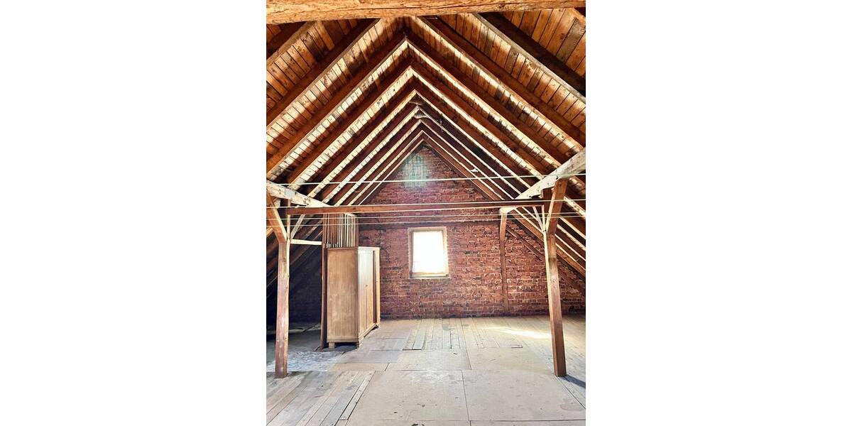 Mehrfamilienhaus, Wohnhaus Lengenfeld - 4 Zimmer, 150 m&sup2;, 83.000&euro; | Angebot:25708235