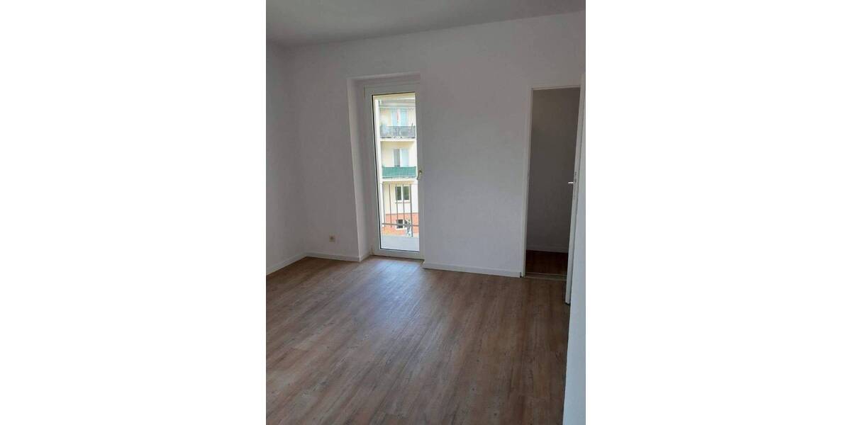 Etagenwohnung Plauen Ostvorstadt - 2 Zimmer, 50 m&sup2;, 290&euro; | Angebot:26778449
