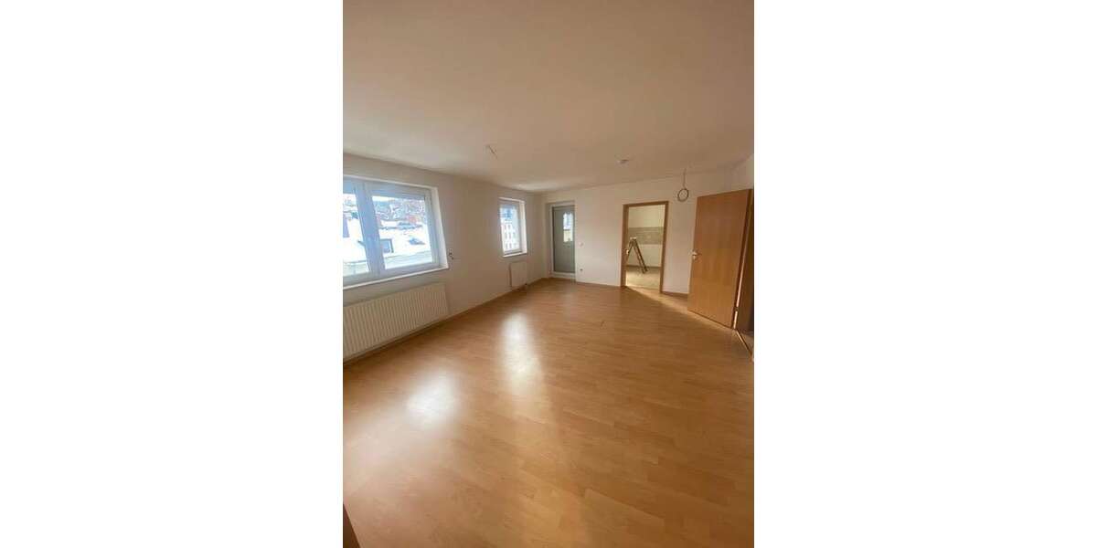Etagenwohnung Bad Elster Heißenstein - 2 Zimmer, 70 m&sup2;, 485&euro; | Angebot:25819547