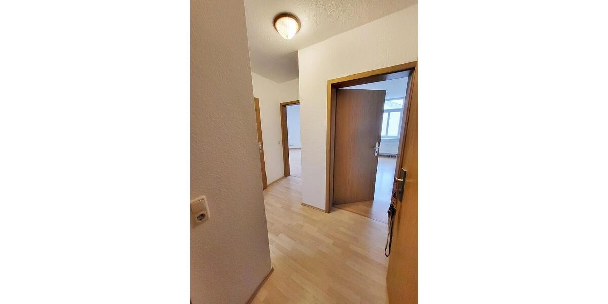 Etagenwohnung Reichenbach im Vogtland - 3 Zimmer, 57 m&sup2;, 285&euro; | Angebot:25919807