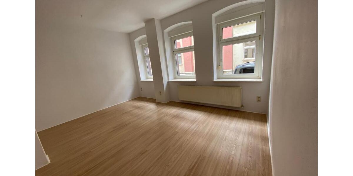 Etagenwohnung Greiz - 3 Zimmer, 86 m&sup2;, 430&euro; | Angebot:25550351