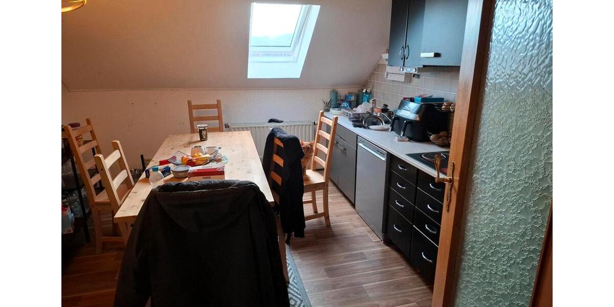 Dachgeschoßwohnung Falkenstein/Vogtland Vogtland - 5 Zimmer, 85 m&sup2;, 430&euro; | Angebot:25205442