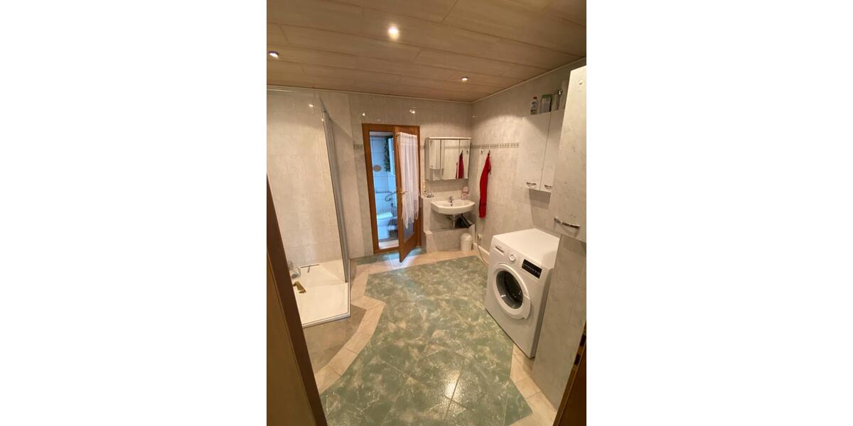 Einfamilienhaus Fraureuth - 11 Zimmer, 220 m&sup2;, 245.000&euro; | Angebot:24728324