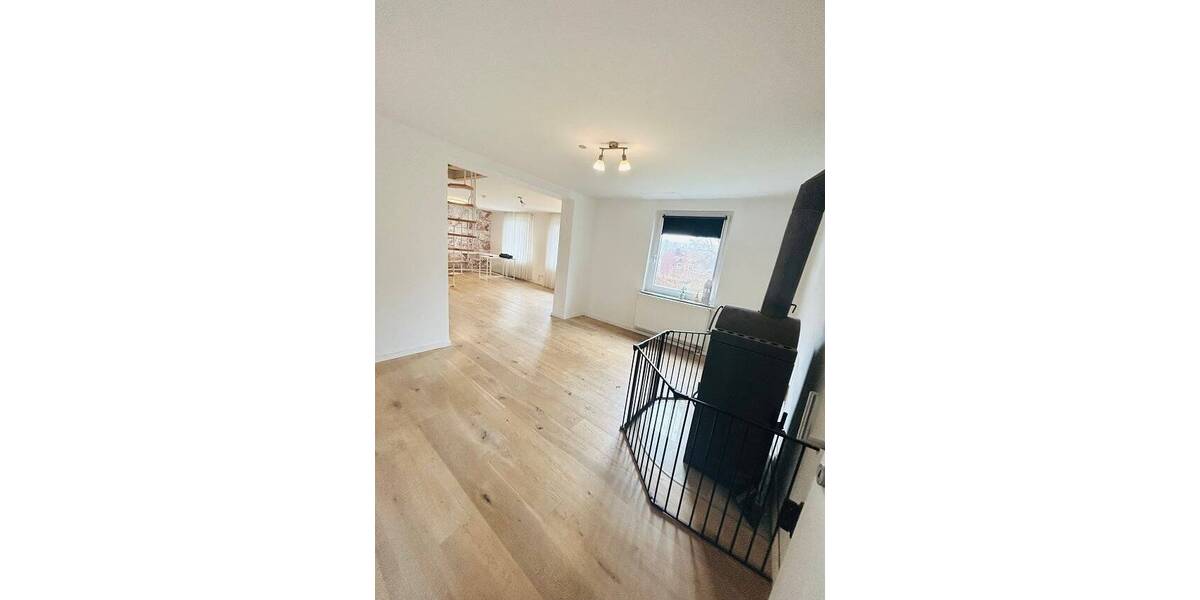 Einfamilienhaus Döhlau - 6 Zimmer, 195 m&sup2;, 270.000&euro; | Angebot:26085271