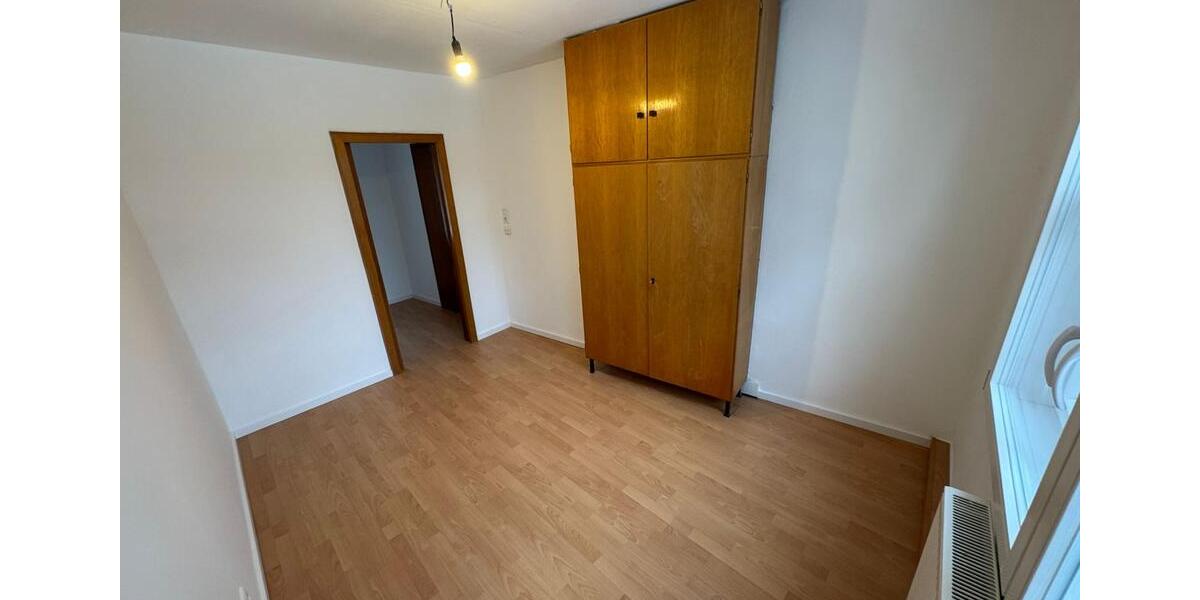 Etagenwohnung Hof Altstadt - 4.5 Zimmer, 100 m&sup2;, 850&euro; | Angebot:26000190